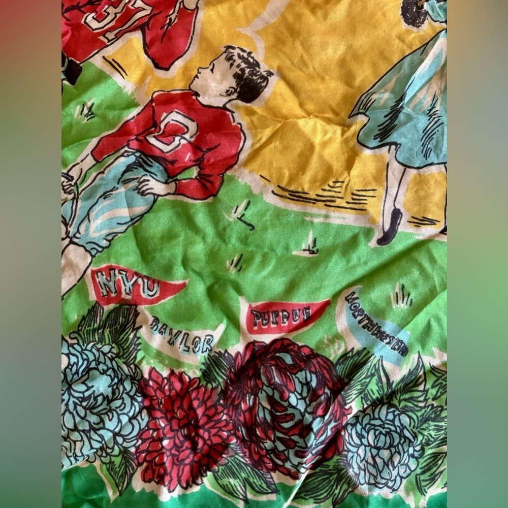 Vintage 1950s Silk College Football Scarf - Floral Border (many teams featured) - Picture 5 of 7